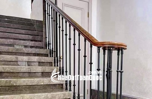 Cho thuê Nhà KD, VP, Nhà Hàng, Mai Hắc Đế, thang máy; vỉa hè 113m2* 5T- 45 Tr
